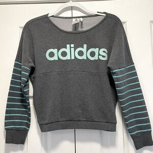 Adidas girls long sleeve sweater sweatshirt in size Medium 10/12